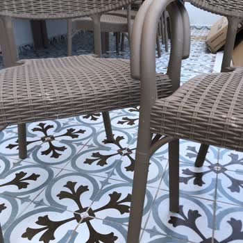 Aldığım Rattan Masa Sandalye Takımları Kırık Çıktı, Değişim Talep Ediyorum