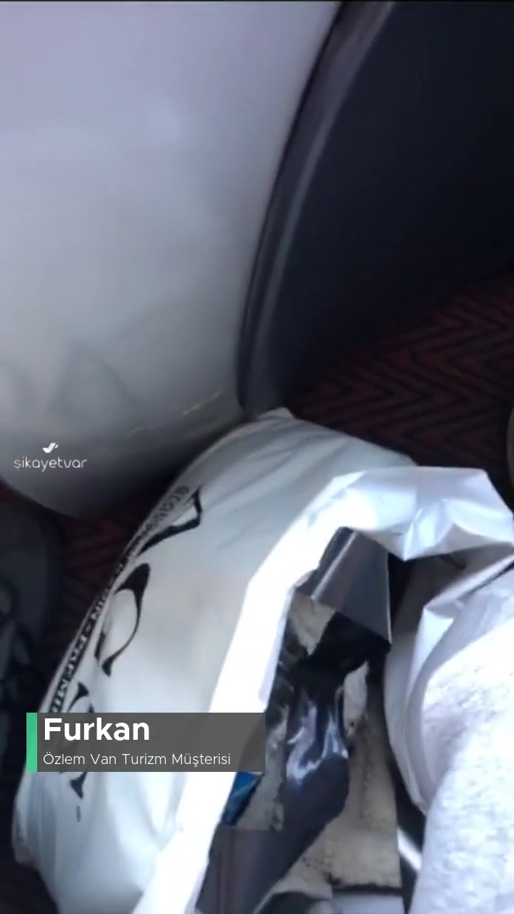 Özlem Van Turizm Aynı Koltuk Birden Fazla Kişiye Satılmış! videonun kapak resmi