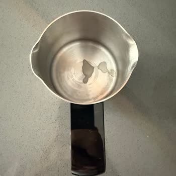 Beko Kahve Makinesi Cezvesinde Beklenmeyen Deformasyon Ve Kararma