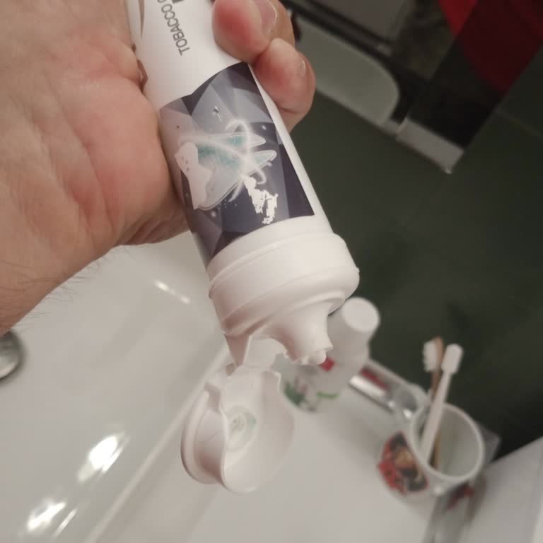 Dr. White Diş Macunu Kullanımı Ve Temizlik Performansı Hayal Kırıklığı Yarattı