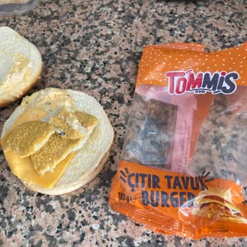 Soğuk Atıştırmalıktan Çıkan Yabancı Maddeyle Hayal Kırıklığı Yaşadım