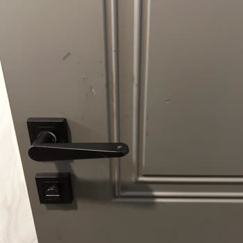 Aldığım Variodor İç Kapılarda Kalıcı Lekeler Ve İletişimsizlik Mağduriyeti