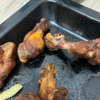 Erpiliç Dondurulmuş Kanatlarda Tüy Ve Kötü Koku Sorunu, Firma Yanıtsız Kaldı