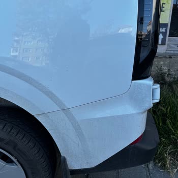 Yeni Alınan Ford Transit Custom Deluxe Modelde Renk Değişimi Ve Lekelenme Sorunu