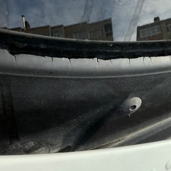 BMW 116d Ön Cam Fitilinde Erime Sorunu