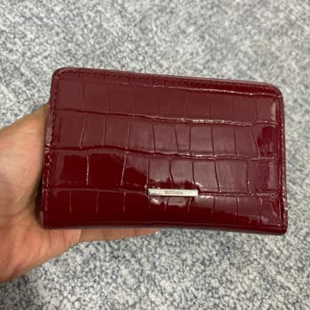 Bershka'dan Aldığım Cüzdandaki Alarm Nedeniyle Mağazalarda Zor Durumda Kaldım