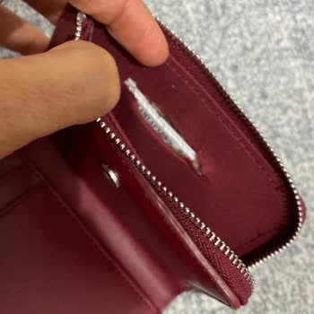 Bershka'dan Aldığım Cüzdandaki Alarm Nedeniyle Mağazalarda Zor Durumda Kaldım