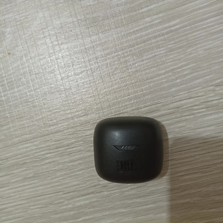 JBL Kulaklığımın Sağ Tarafında Aniden Ses Kesilmesi Sorunu