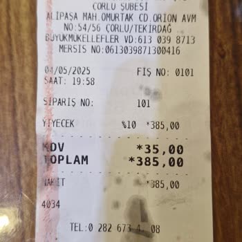 Siparişimde Eksik Ürünler Ve Yanlış İçecekler, Hamburgerde Et Bile Yoktu