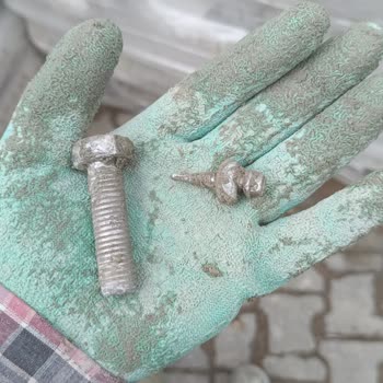 Wandel Yapı Kimyasalları Sıva Torbalarının İçinde Cıvata Vida Ve Mıcır Çıkıyor