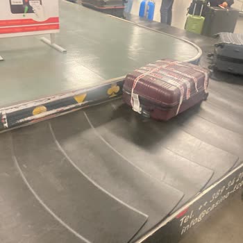 Uçuş Sonrası Valiz Hasarı Ve Yetersiz Müşteri Desteği