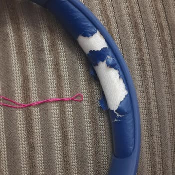 JBL Bt 560 Kulaklık Süngerleri Çabuk Dökülüyor, Yedek Parça Bulunamıyor