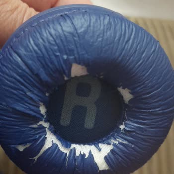 JBL Bt 560 Kulaklık Süngerleri Çabuk Dökülüyor, Yedek Parça Bulunamıyor