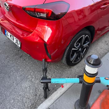 Park Halindeki Aracıma Bırakılan Scooter Çizik Oluşturdu Hasarı Kim Karşılayacak