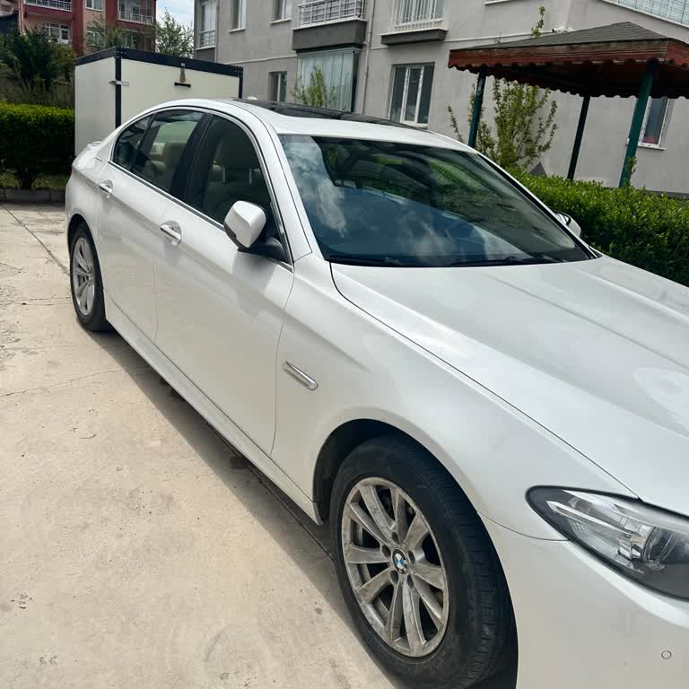 BMW 525d Xdrive'da Ambiyans Işığı Ve İç Aksam Sorunları