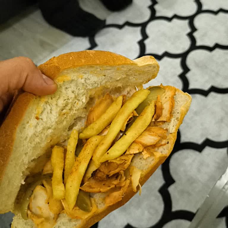 Sipariş Edilen Dönerin Kalitesiz Ve Yetersiz Olması