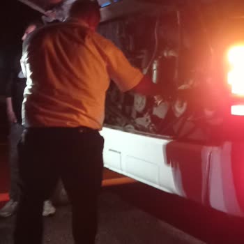 Otobüs Arızasıyla Sabaha Kadar Otobanda Mahsur Kaldık, Ücret İadesi İstiyorum