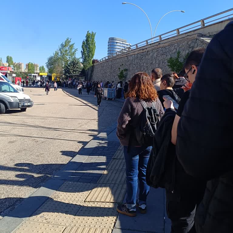 Ring Otobüs Seferlerindeki Yetersizlik Mağduriyet Yaratıyor