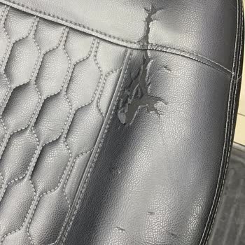 Berber Koltuklarının Derileri Ve Krom Kaplamaları Hızla Deforme Oldu