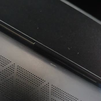 Servis Sonrası HP Omen 17'de Ciddi Hasarlar Ve Değer Kaybı