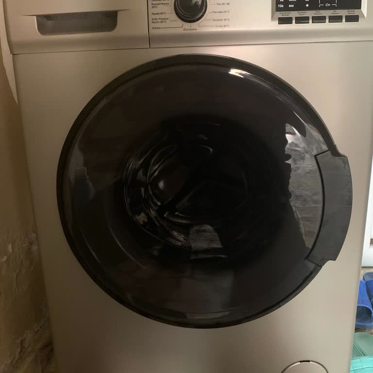 Çamaşır Makinesi Hem Sesli Çalışıyor Hem De Lekeleri Çıkarmıyor