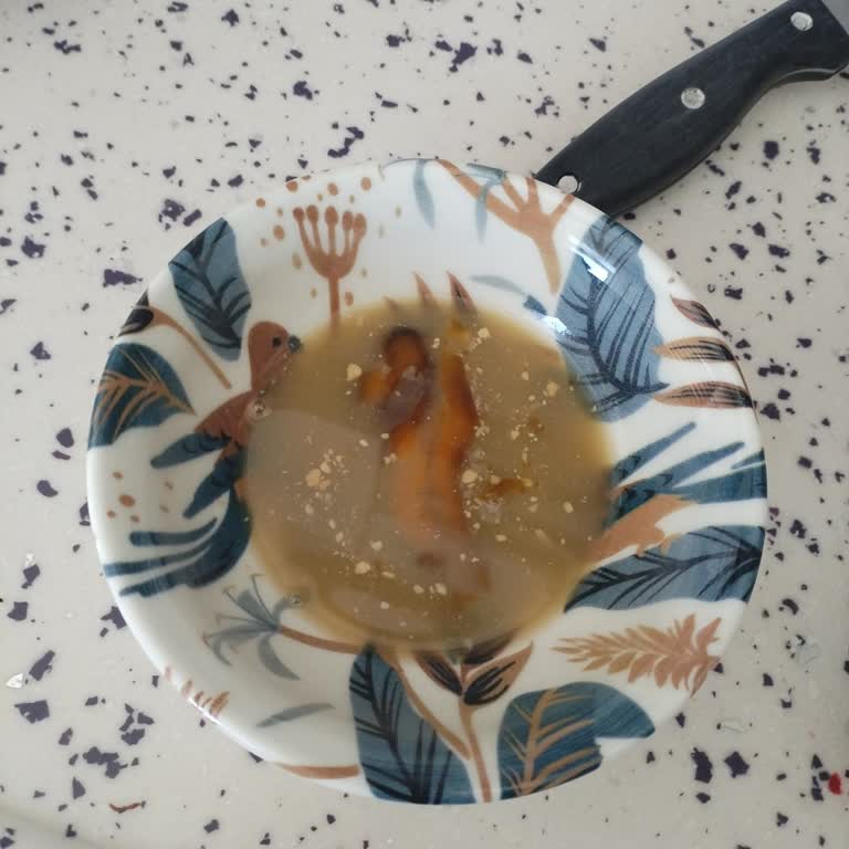 Hijyensiz Marketler Ve Denetimsizlik Nedeniyle Bozuk Ürün Satışı