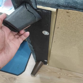 Koltuk Ayağı İçin Yüksek Ücret Ve İlgisiz Servis Mağduriyeti