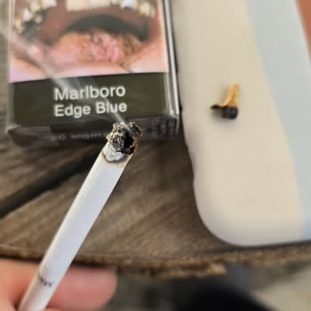 Sigara Paketinden Yabancı Maddeler Çıkıyor, Sağlığım Tehlikede!