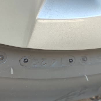 Sıfır Alınan Araçta Balon Yapan Lastik Şoku!