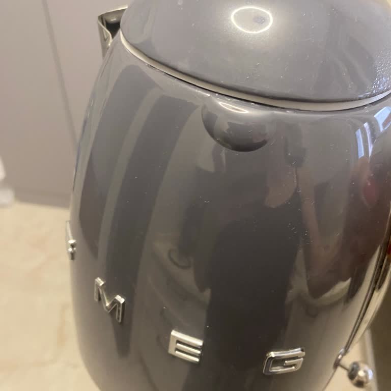 Smeg Kettle Dış Kaplamasında Kabarma Sorunu Mağduriyetimi Artırdı