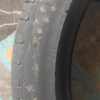 Yanlış Bilgiyle Satılan Hasarlı Lastikler Ve İade Sorunu