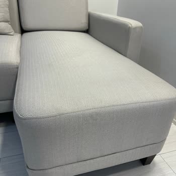Temiz Verilen Koltuk Kirli Şekilde Teslim Edildi