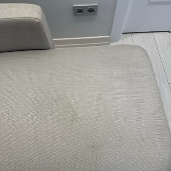 Temiz Verilen Koltuk Kirli Şekilde Teslim Edildi