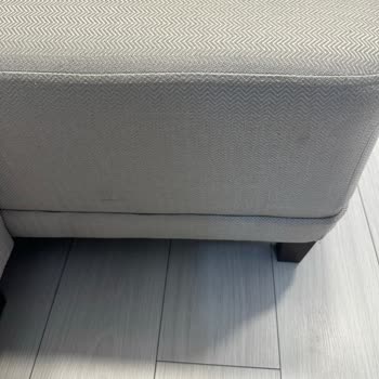 Temiz Verilen Koltuk Kirli Şekilde Teslim Edildi