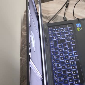 Monster Laptop Ekranı Servisten Sonra Tekrar Arıza Yaptı