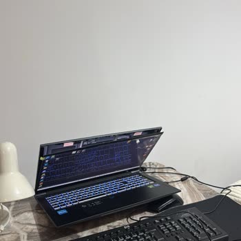 Monster Laptop Ekranı Servisten Sonra Tekrar Arıza Yaptı
