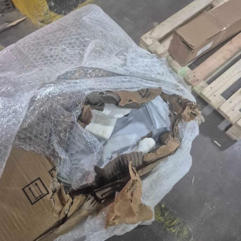 Kombi Hasarlı Teslim Edildi, Tazminat Sağlanmıyor Bir Aydır Bekliyorum