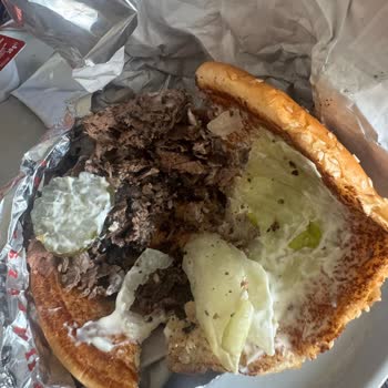 Hamburgerde Yanık Ve Sağlıksız Görüntüyle Şok Oldum
