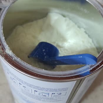 Leche infantil Hipp 2 con contenido incompleto comprada en Migros