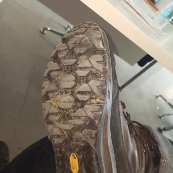 Vibram Tabanlı Solognac Botlar Kısa Sürede Aşındı Ve Su Geçiriyor