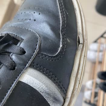 USPA Ayakkabım Bir Yıl Dolmadan Yırtıldı, FLO Garanti Sorumluluğunu Reddetti