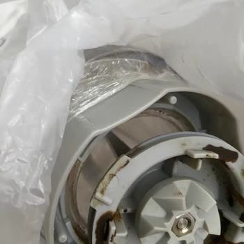 Smeg Blender'da Yağ Sızıntısı Ve Boyner'den Yetersiz Destek