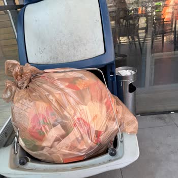 Adana Şubesinde Temizlik Ve İlgisizlik Sorunu