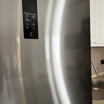 Siemens Bornova Bayisinden Alınan Hasarlı Buzdolabında Destek Ve Çözüm Eksikliği