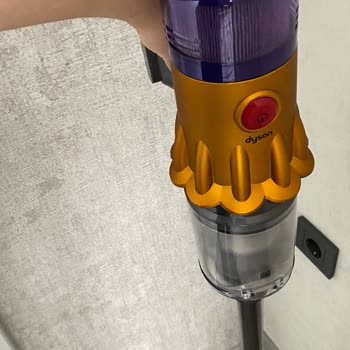 Dyson Dikey Süpürgede Kalite Sorunları Ve Yetersiz Müşteri Desteği