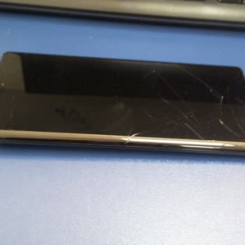 Kırılmaz Denilen Ekran Kırıldı KVK Mağduriyeti Yaşadım