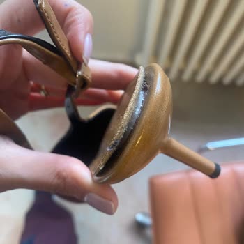 Kısa Sürede Deforme Olan Ayakkabı Ve Firma İlgisizliği