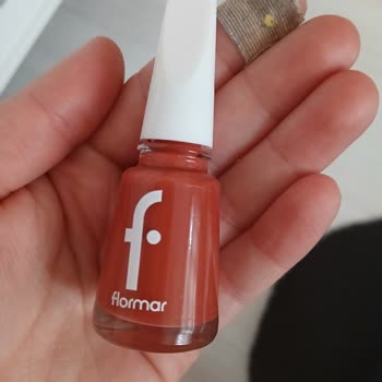 Flormar Ojesi Tırnaklarımda Kalıcı Leke Bıraktı, Müşteri Hizmeti Yanıt Vermiyor