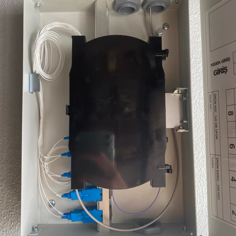 Aynı Sokakta Fiber Var, Bizim Binaya Yok!