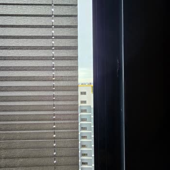 Balkon Camı Perdesinde İşçilik Ve Boşluk Sorunu Yaşadım